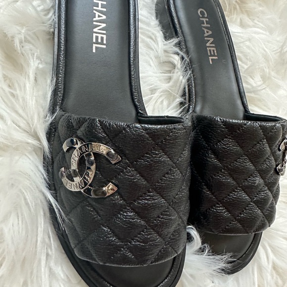 Chanel mule Sandals 2022 - like new - Picture 4 of 15